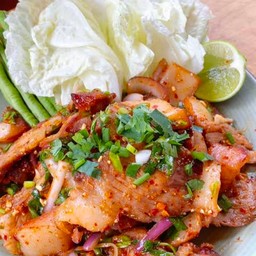 ยำหมูแซ่บ