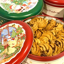 คุกกี้เม็ดมะม่วงคาราเมลกล่องคริสต์มาสสีแดง