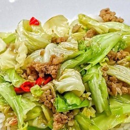 ข้าวกะหล่ำผัดหมูสับ