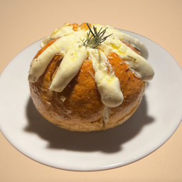 Korean Cream Cheese Garlic Bun
