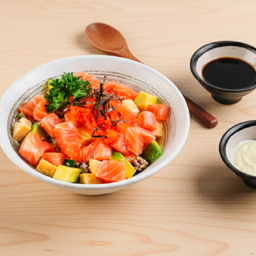 Salmon Poke Bowl (แซลมอนโปเกโบวล์)
