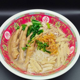 ก๋วยจั๊บญวนขา ไก่