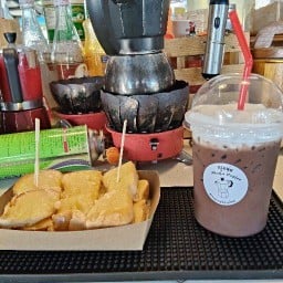 กาแฟสดครูหนุ่มตลาดร้อยปีบ้านใหม่