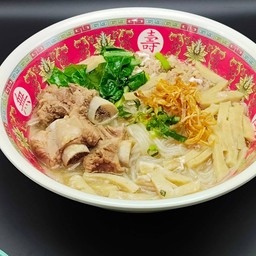 ก๋วยจั๊บญวน ซี่โครงหมูตุ๋น