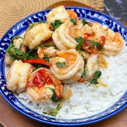 ข้าวกะเพรากุ้ง