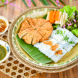 กะยอทอดเส้นหมี่