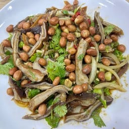 猪肉罗勒沙拉 (สลัดกระเพราะหมู)