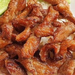 ครัว สุขใจ ข้าวหมูทอด อาหารตามสั่ง