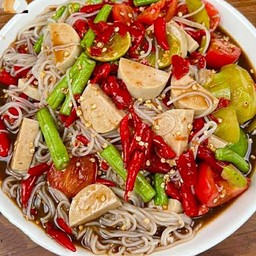 ตำขนมจีนปลาร้าหมูยอ