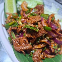 เนื้อ น้ำตก