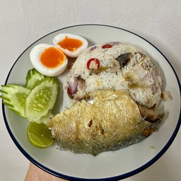ข้าวแมว (ข้าวคลุกปลาทู)
