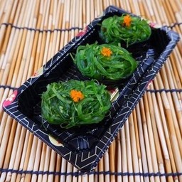 ยำสาหร่าย