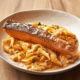 พัพพาร์เดลล์แซลมอนพิ้งค์ซอส