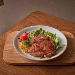 สเต็กไก่ย่างซอสฟักทอง