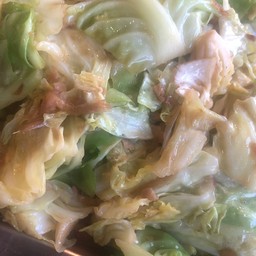 กะหล่ำปลีผัดน้ำปลา