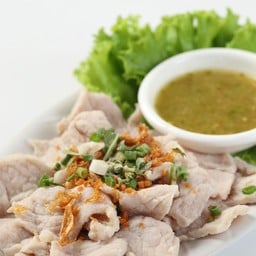 หมูสดลวกจิ้ม น้ำจิ้มซีฟู้ด