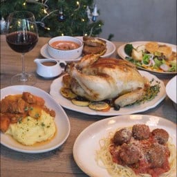 Micasa Bar & Restaurant พลา,บ้านฉาง,ระยอง