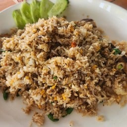 ร้านจานใหญ่ ป้าเปี๊ยบ