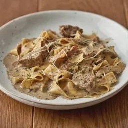 พัพพาร์เดลซอสครีมทรัฟเฟิล