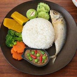 แม่นะ ข้าวหมกไก่ พริกแกงอาจารี