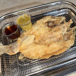 ข้าวปลาทอด - ทู อาวส์ บางจาก