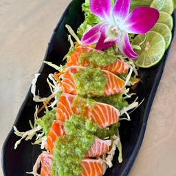 แซลม่อนแซ่บ