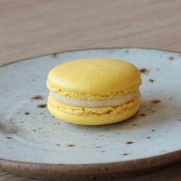 Macaron Lemon 1 pcs.