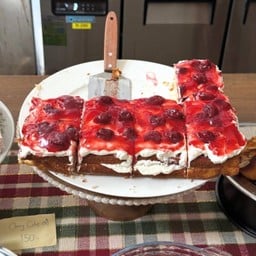 เชอร์รี่บัตเตอร์เค้ก