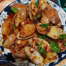 หอยลายผัดพริกเผา