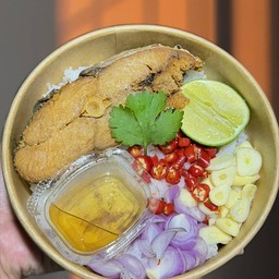 ข้าวขยำ ปลาอินทรีหอม