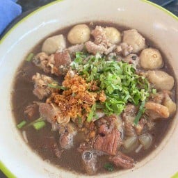 ชามก๋วยเตี๋ยวเรือยโสธร