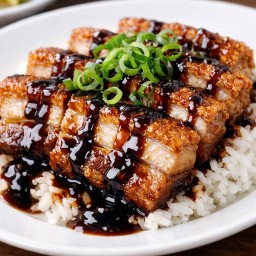 ข้าวหมูกรอบ ซอสออริจินอล