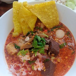 ก๋วยเตี๋ยว เย็นตาโฟต้มยำ