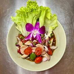 ยำหมูยอไข่แดงเค็ม