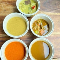 หนมจีนหม้อเขียวข้างเริน  ศูนย์ยาปุณณกัณฑ์