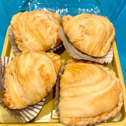 รัตนาขนมไทย สาขาใกล้ตลาดไดมอนด์ - มะขามเตี้ย