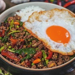 กะเพราพริกแห้งโบราณ แม่ฟ้าพหลโยธิน34 พหลโยธิน34