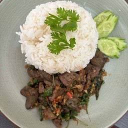 ข้าวกะเพราตับ