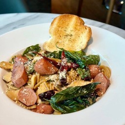 Vegan Sausage Spaghetti Aglio Oilo