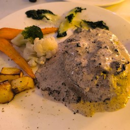 Fellini Ristorante Pizzeria Sukhumvit 101/1, Bangkok