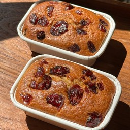 เค้กกล้วยหอม แครนเบอร์รี่