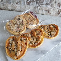 พายผีเสื้อธัญพืช