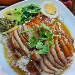 ร้านข้าวขาหมูประทีบ