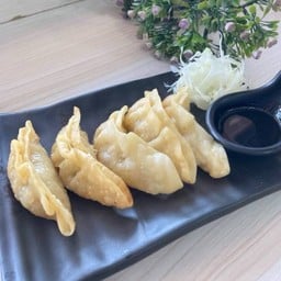 เกี๊ยวซ่า 5 ชิ้น