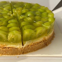 Shine muscat cheesepie