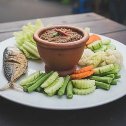 ชุดน้ำพริกปลาทูทอดผัก5สี