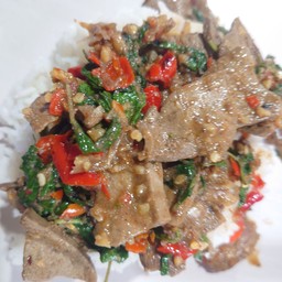 ข้าวหอมมะลิ + กะเพราตับหมู