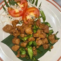 แหนมเอ็นไก่ทอด