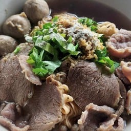 1982 ก๋วยเตี๋ยวเนื้อ แจ่วฮ้อน