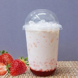 นมสดสตอเบอรี่เย็น